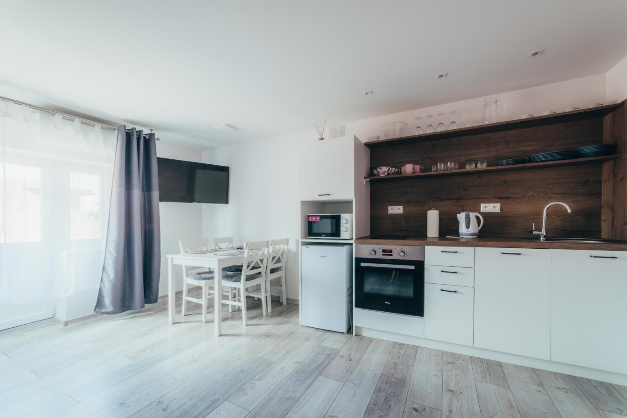 Apartmany Friends Liptov Ліптовський Мікулаш Екстер'єр фото